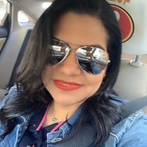 Meet your Posher, Leidijane lima costa